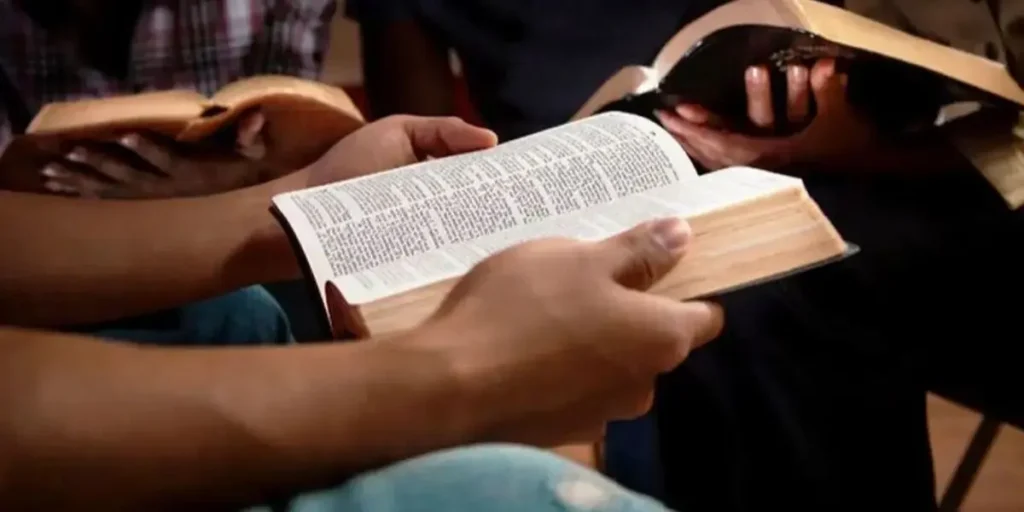 Types of book stitching methods for custom booklet printing in Chennai